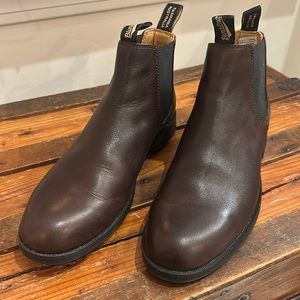 Bluestone Tasmania Australia Size 10.5 Aus